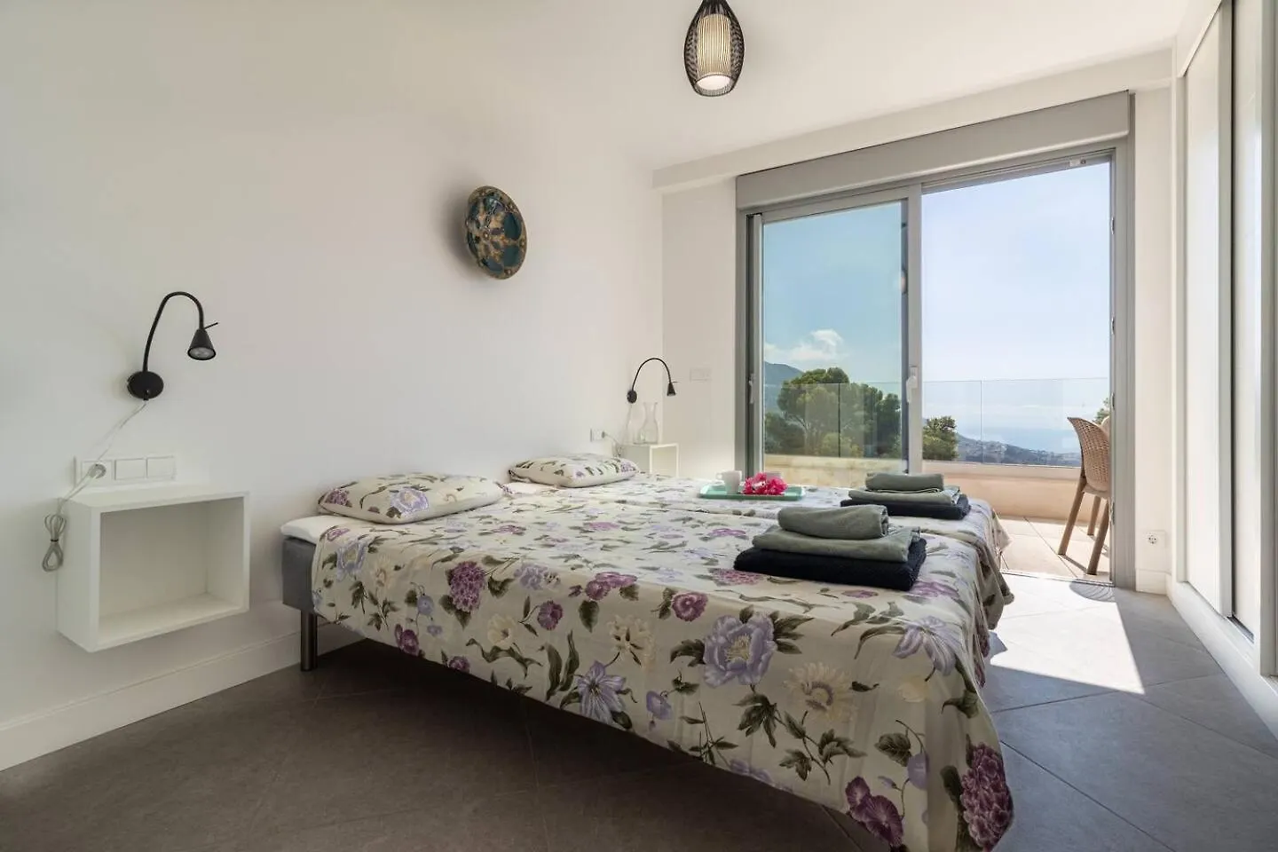 Seaview 3-Bed Flat With 2 Terraces Mijas Pueblo Apartment