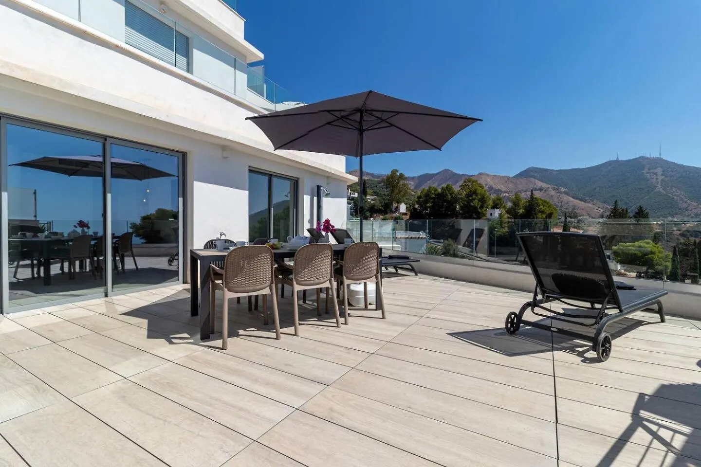 Seaview 3-Bed Flat With 2 Terraces Mijas Pueblo Apartment 0*,