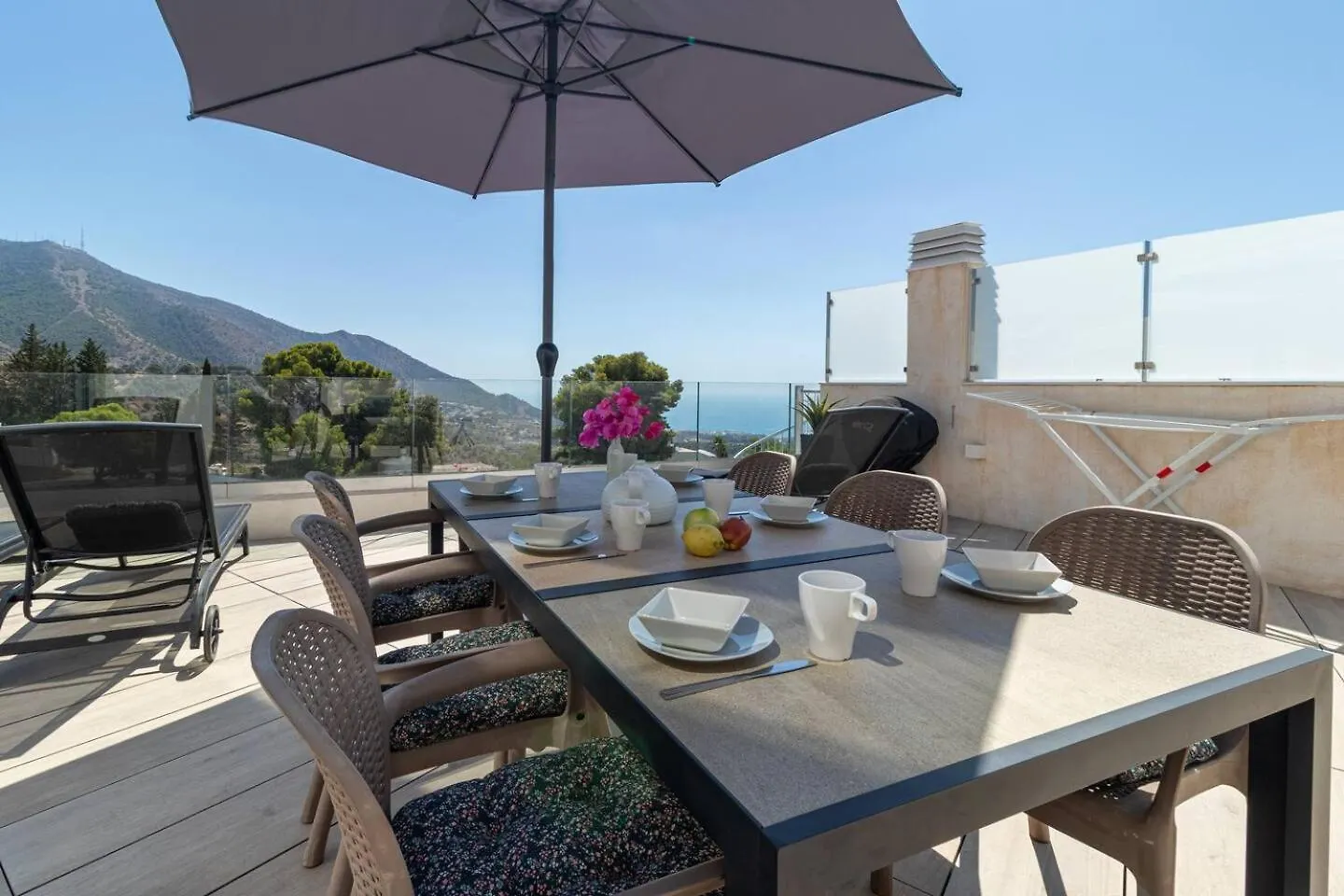 Seaview 3-Bed Flat With 2 Terraces Mijas Pueblo Apartment