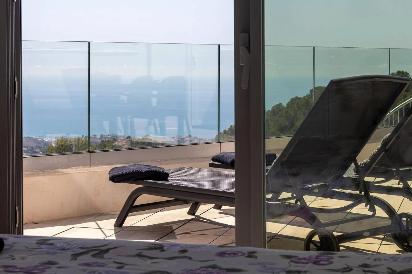 Seaview 3-Bed Flat With 2 Terraces Mijas Pueblo Apartment