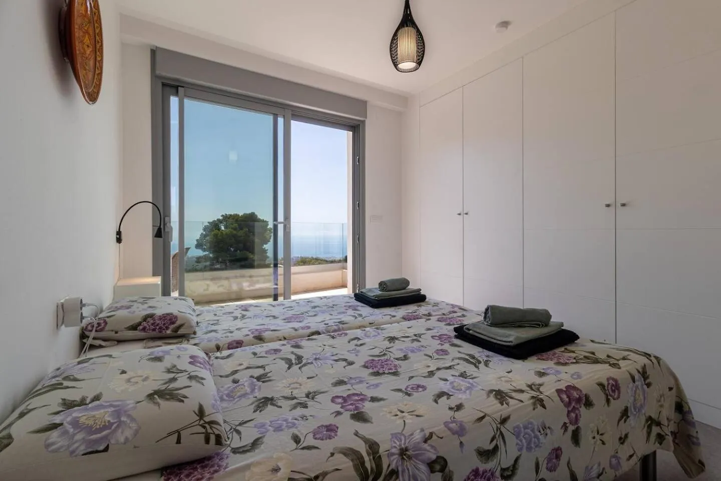Seaview 3-Bed Flat With 2 Terraces Mijas Pueblo Apartment